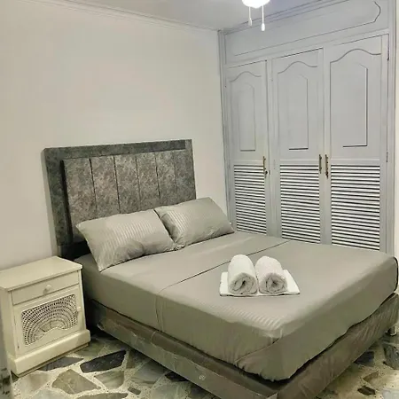 Spacious With Jacuzzi & Balcony Near The *