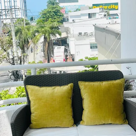 Spacious With Jacuzzi & Balcony Near The Apartamento Cartagena