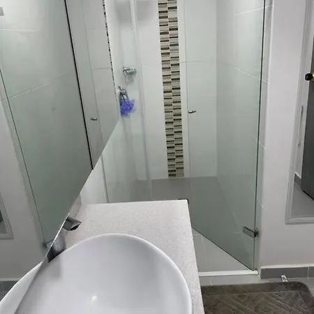 Apartment Spacious With Jacuzzi & Balcony Near The *