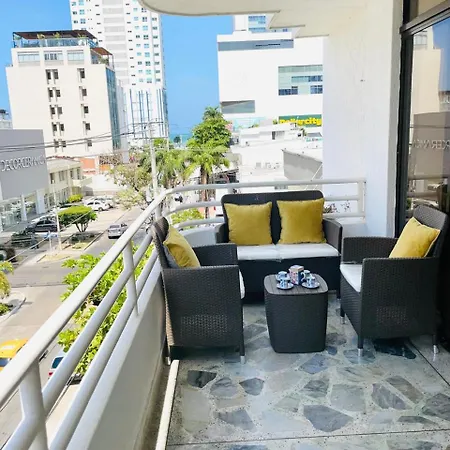 Spacious With Jacuzzi & Balcony Near The * Cartagena